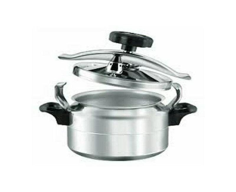 4L Stainless Steel Pressure Cooker Saucepan Pot- Silver. Regina