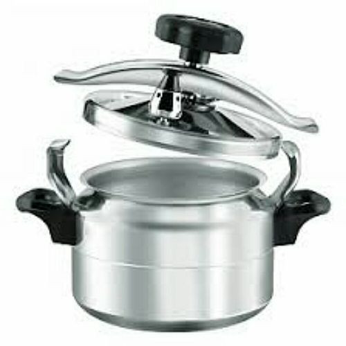 15L HTH Pressure Cooker Saucepan - Silver.