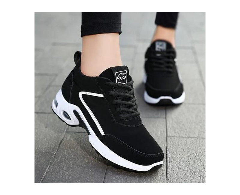 Women's Designer Shoes - Black