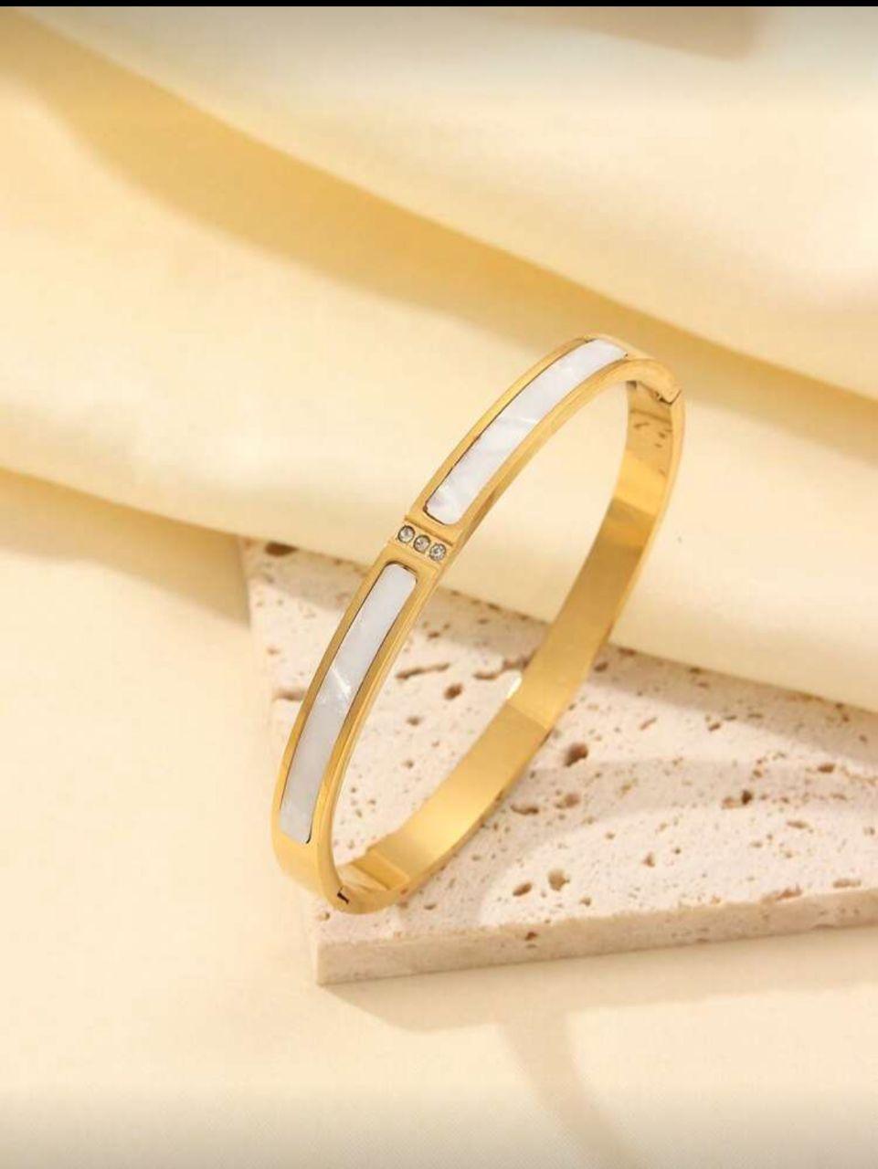 Multi-Color Stainless Steel Bracelet Unique Design, Fashionable, Multi-Element Design, Exquisite Ideal Gift, Non-Fading Jewelry, Stylish