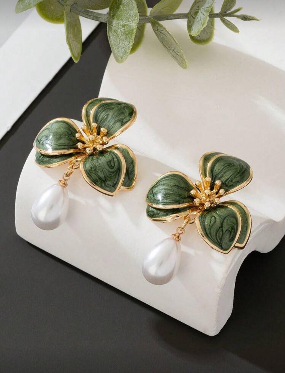 1pair Sweet & Fashionable Delicate Faux Pearl Flower Pendant Earrings For Women, Valentine's Day/Date Gift Valentines,Mom,Mother,Mother's Day,Gift