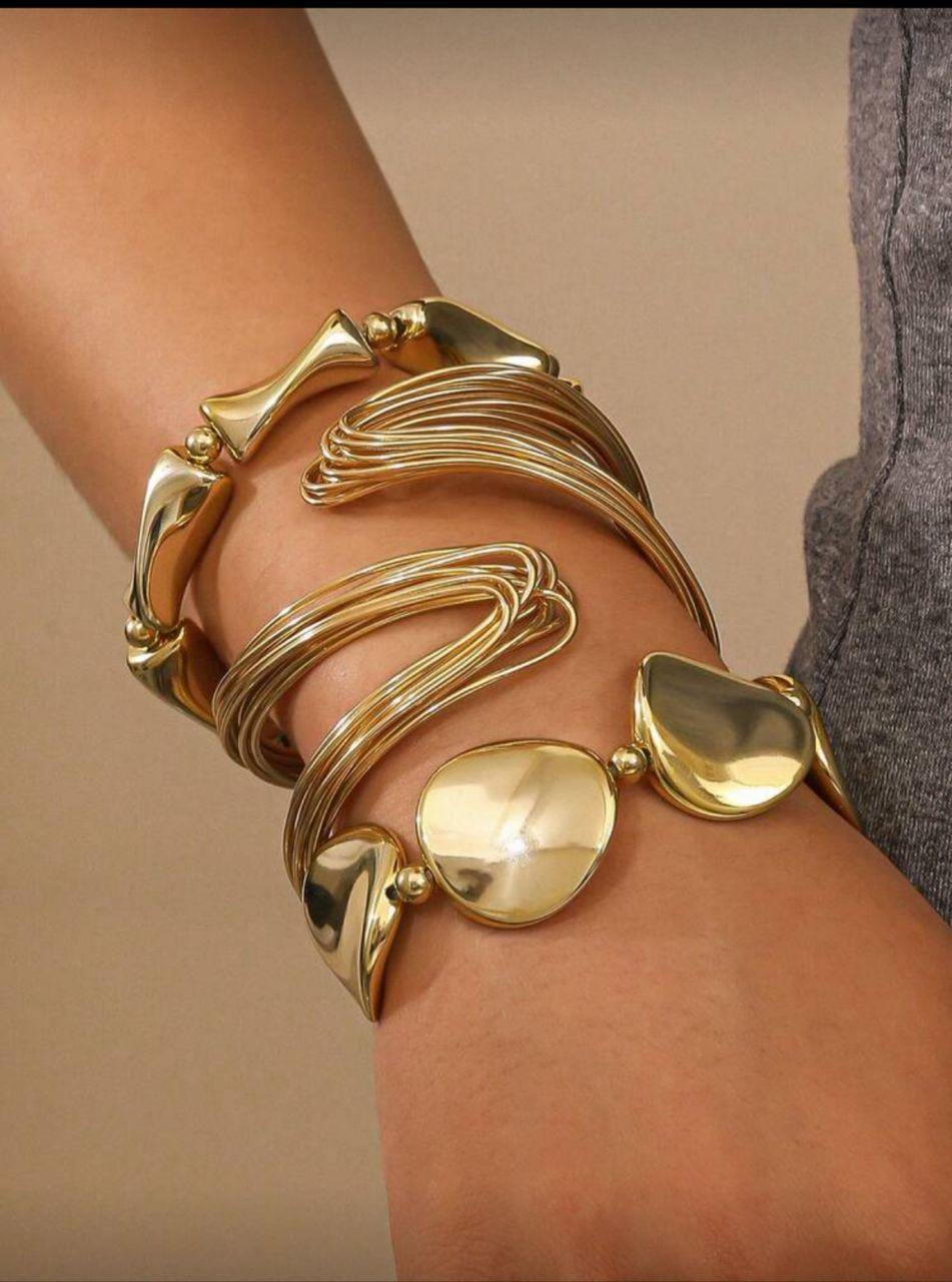 3pcs Fashionable Asymmetrical Shaped Bracelet & Bangle Set For Women, Suitable For Daily Wear, Party, Gift, Jewelry (2 Bracelets Are Plastic Material)