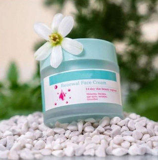 SAAM Facial and Renewal Cream