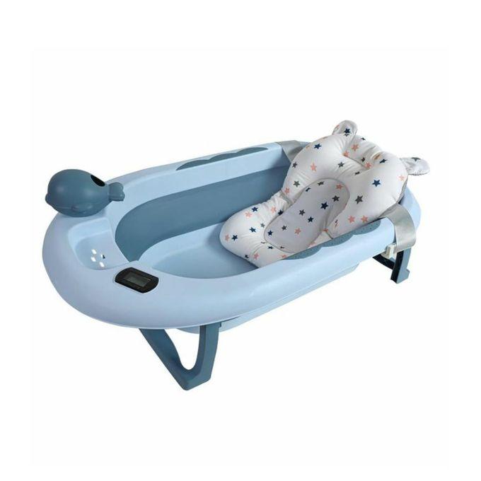 Foldable bathtub with bather