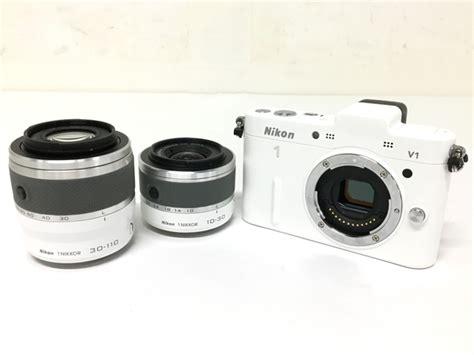 Nikon 1 V1 Mirrorless Digital Camera with 10-30mm VR Lens (White Edition)